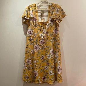 Beautiful yellow summery dress